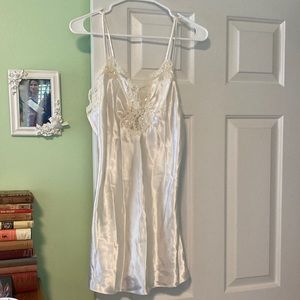 Vintage Victoria’s Secret gold label 90s mini slip chemise satin bridal lace